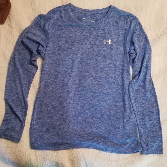under armour loose fit long sleeve women's